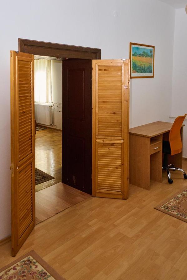 Koelcsey Vendeghaz Apartment Hodmezovasarhely Exterior photo